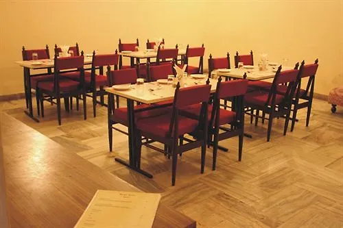 **  Ranjit Hotel Agra  Inde